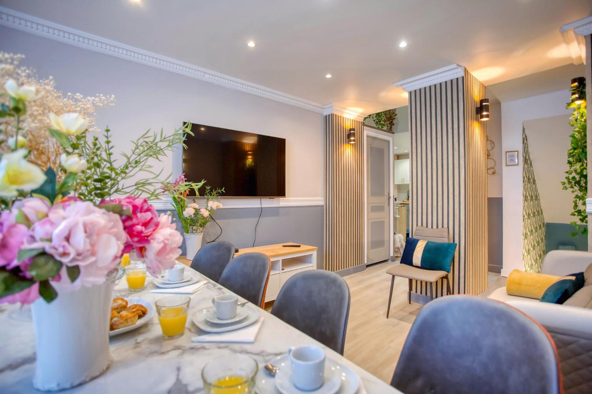 Elegant Triplex In Paris - Ideal For 10 - Aircon Kültér fotó