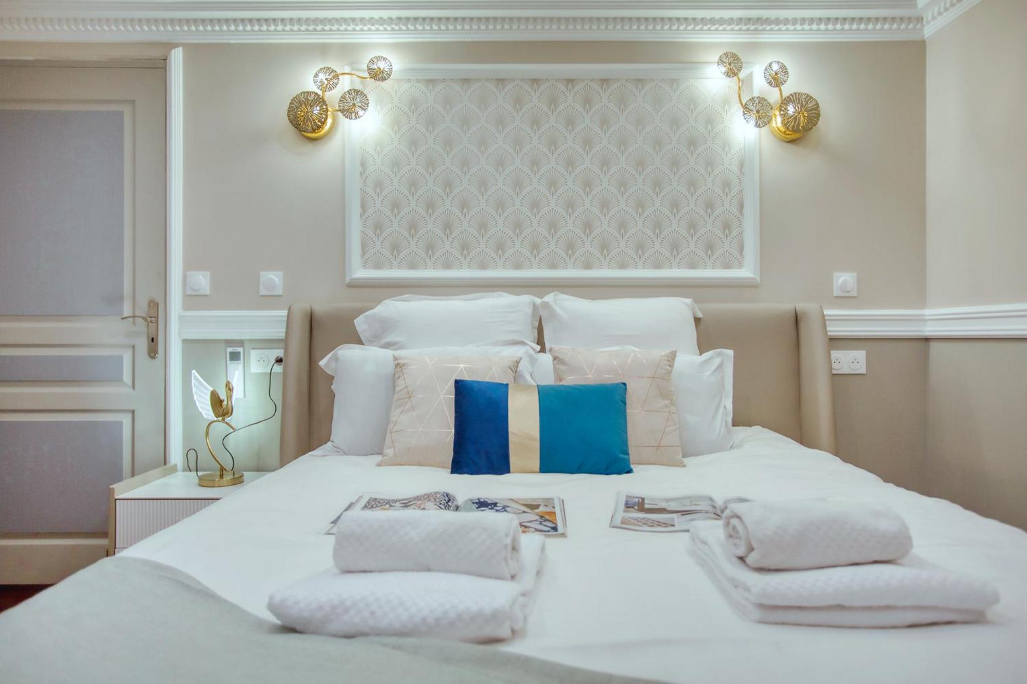 Elegant Triplex In Paris - Ideal For 10 - Aircon Kültér fotó
